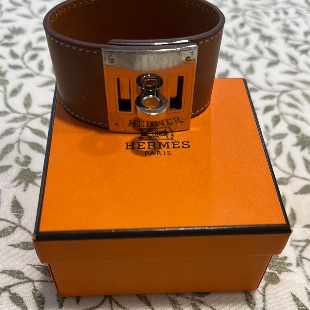 Hermes Extreme Brown Leather Bracelet